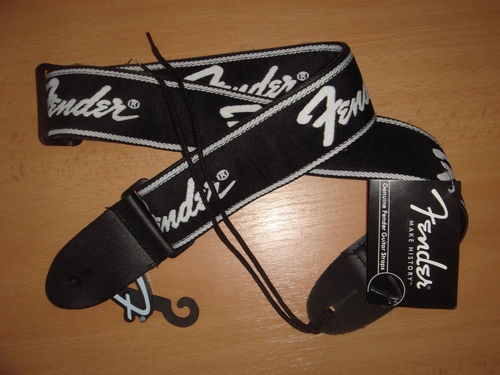 Fender guitar strap with running logo, black